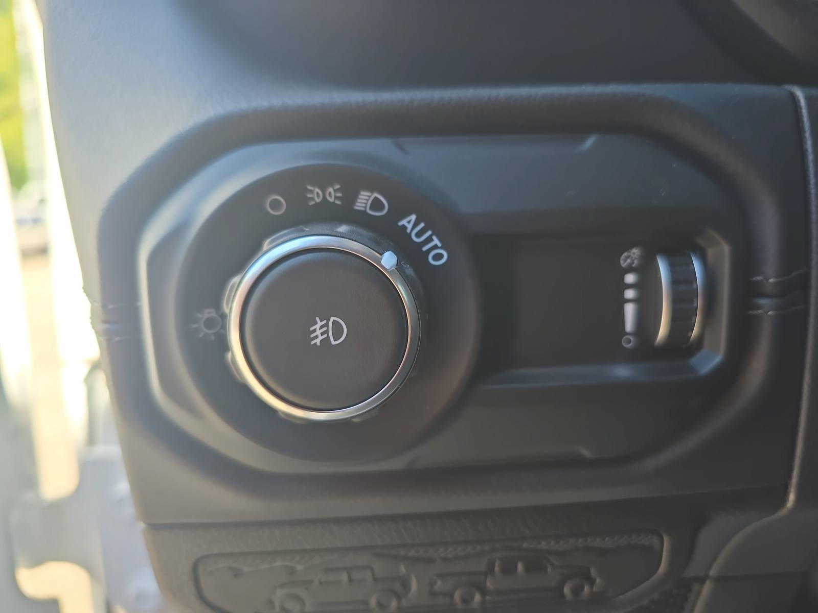 New 2026 Jeep Wrangler Unlimited Sahara AWD/4WD image 26