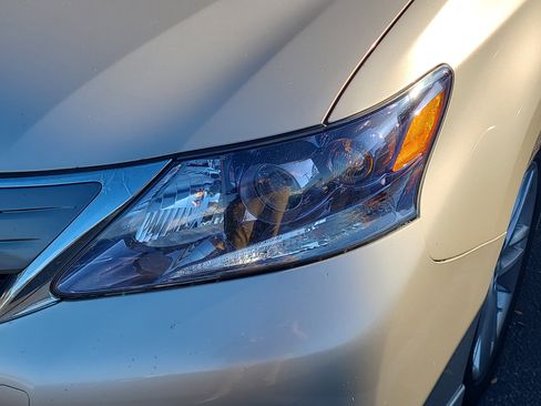 Used 2011 Lexus HS 250h image 9