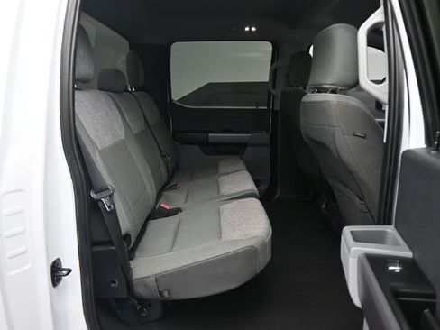 Certified 2025 Ford F250 XLT AWD/4WD image 10