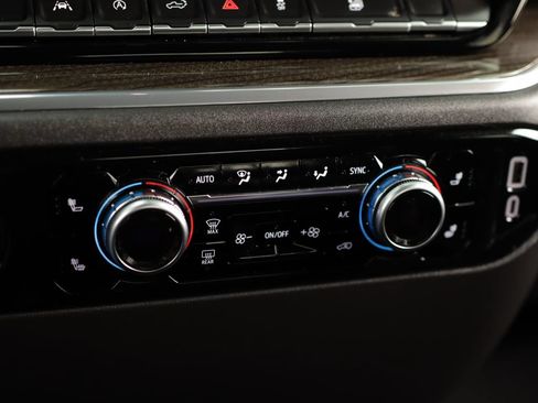 Used 2024 GMC Sierra 1500 Elevation AWD/4WD image 18