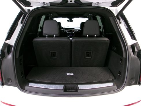 Used 2023 Cadillac XT6 Sport w/ LPO, ONYX Package image 14