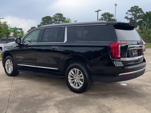 Used 2023 GMC Yukon XL SLT AWD/4WD image 4