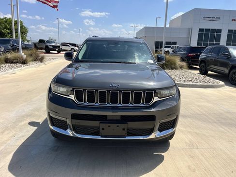 Used 2023 Jeep Grand Cherokee L Limited RWD image 8