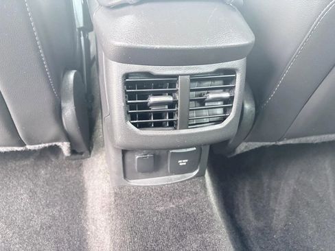 Used 2015 Ford Fusion Titanium FWD image 10