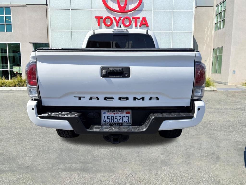 Used 2021 Toyota Tacoma TRD Sport w/ Technology Package AWD/4WD image 6