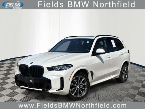 Certified 2024 BMW X5 xDrive40i w/ M Sport Package AWD/4WD image 1