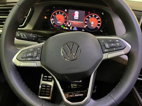 New 2026 Volkswagen Atlas Peak Edition AWD/4WD image 19