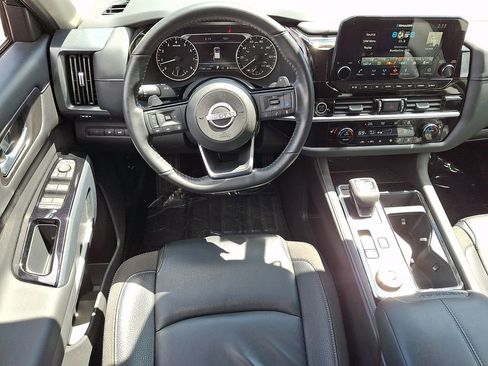 Certified 2024 Nissan Pathfinder SL AWD/4WD image 14