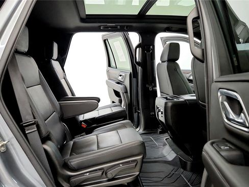 Used 2021 Chevrolet Tahoe Z71 w/ Z71 Off-Road Package image 15