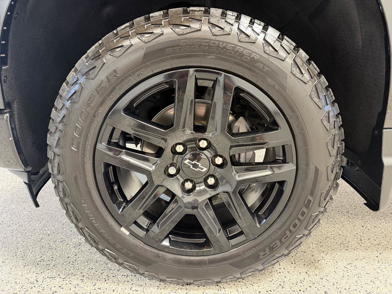 Used 2022 Chevrolet Silverado 1500 RST w/ Z71 Off-Road Package AWD/4WD image 9