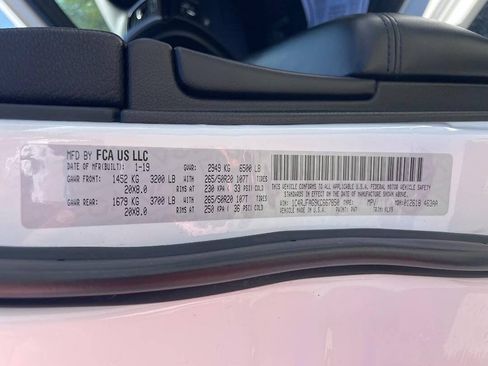 Used 2019 Jeep Grand Cherokee Altitude AWD/4WD image 32