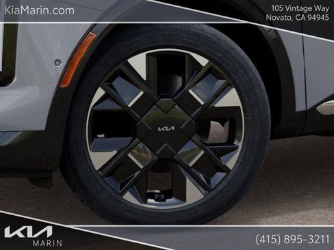 New 2026 Kia Sportage SX image 9