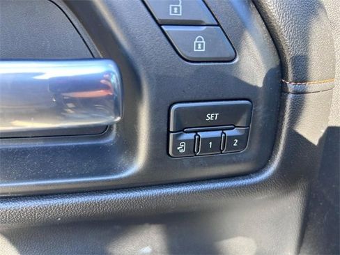 Used 2020 GMC Sierra 1500 AT4 w/ AT4 Premium Package image 17