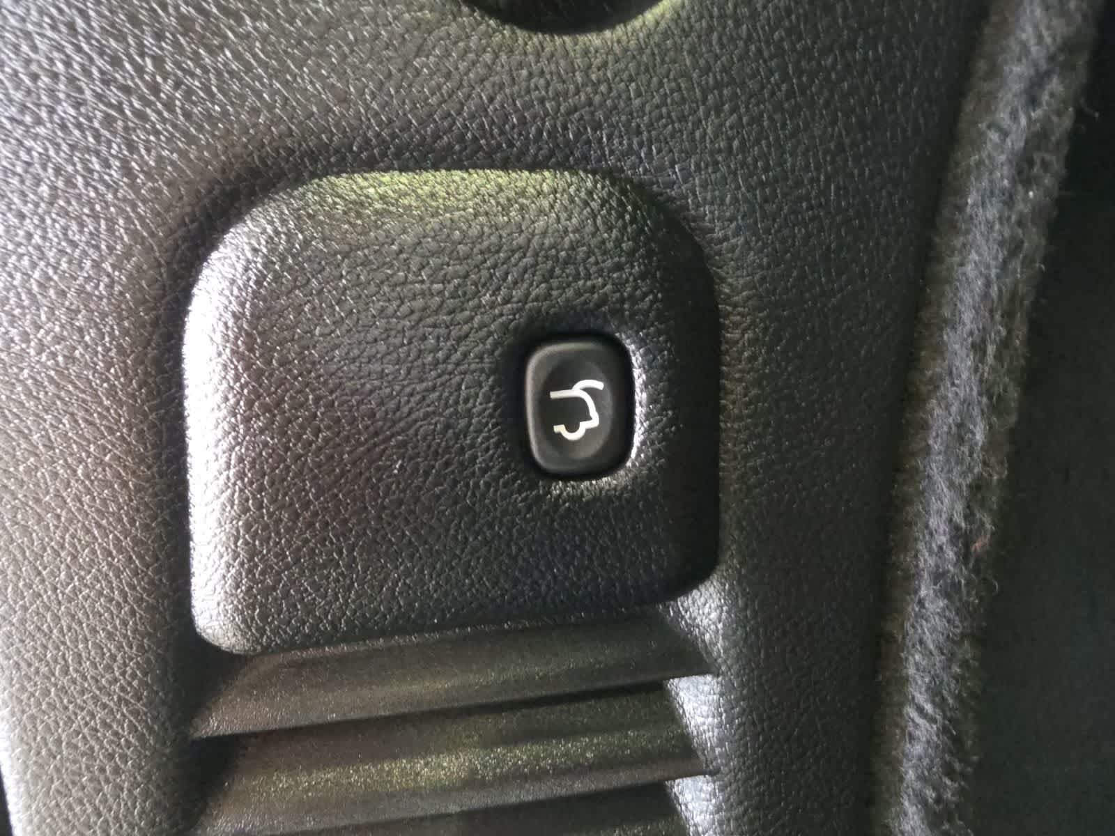 Used 2025 Dodge Durango GT AWD/4WD image 31