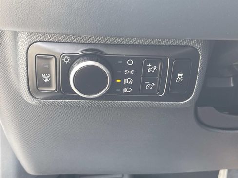 Used 2023 Ford Mustang Mach-E Select RWD image 23