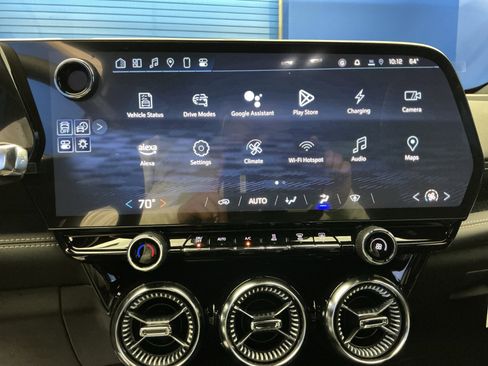 New 2025 Chevrolet Blazer EV LT AWD/4WD image 17