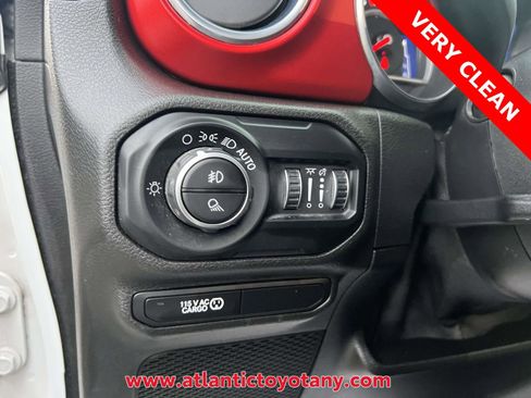 Used 2020 Jeep Gladiator Rubicon image 22