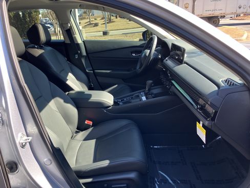 Certified 2025 Honda Accord EX-L image 35