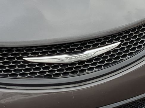 Used 2016 Chrysler 200 S w/ Comfort Group image 16