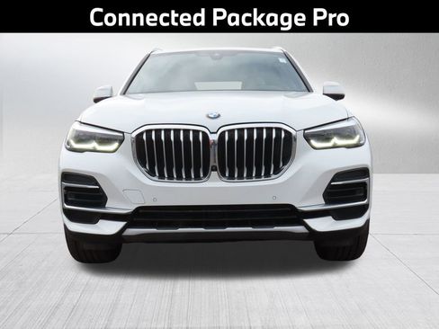 Used 2022 BMW X5 xDrive40i w/ Premium Package image 3