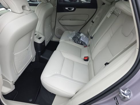 New 2026 Volvo XC60 T8 Ultra w/ Protection Package Premier AWD/4WD image 10