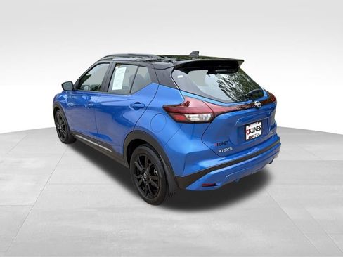 Used 2024 Nissan Kicks SR w/ SR Premium Package FWD image 8