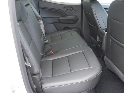 New 2025 Chevrolet Colorado LT w/ LT Convenience Package image 16