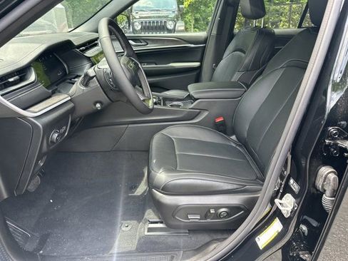 New 2026 Jeep Grand Cherokee Limited AWD/4WD image 9