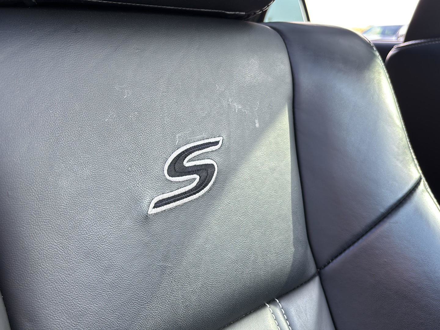 Used 2023 Chrysler 300 S RWD image 73