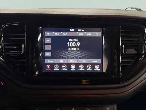 Used 2023 Dodge Durango GT image 15