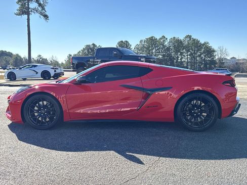 Used 2024 Chevrolet Corvette Z06 image 7