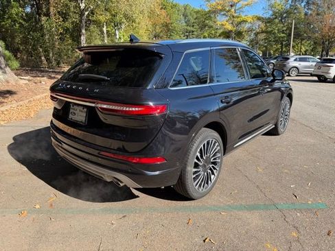 Used 2022 Lincoln Corsair Reserve w/ Equipment Group 201A image 18