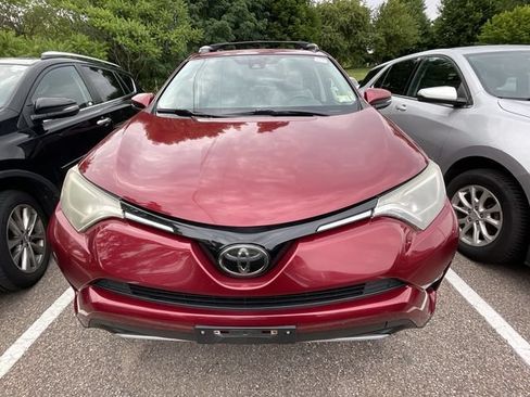 Certified 2018 Toyota RAV4 XLE AWD/4WD image 3