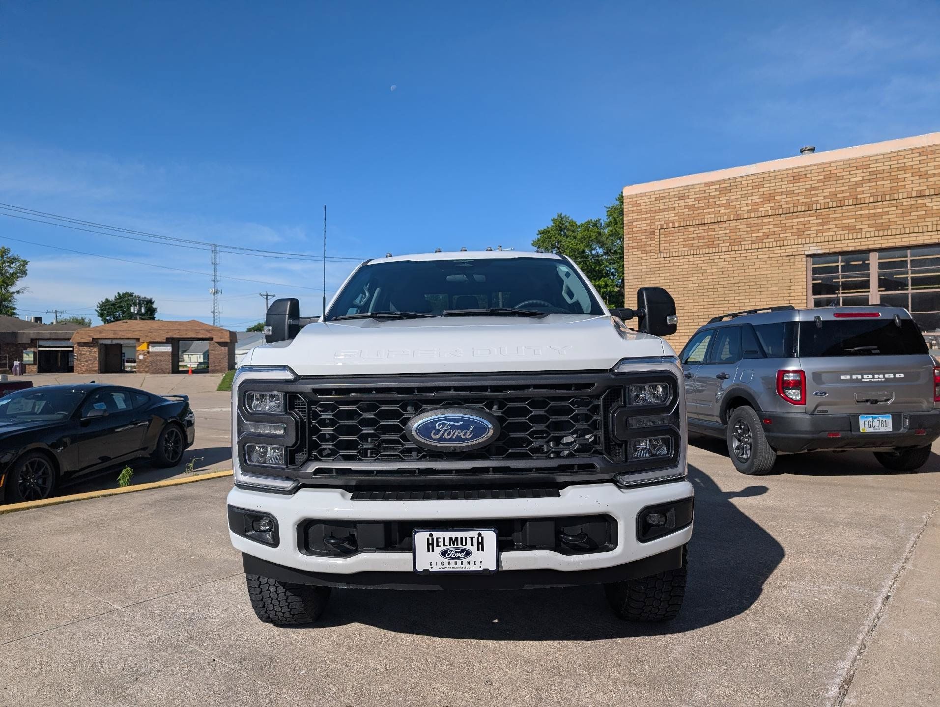 Used 2023 Ford F250 XL w/ STX Appearance Package AWD/4WD image 3