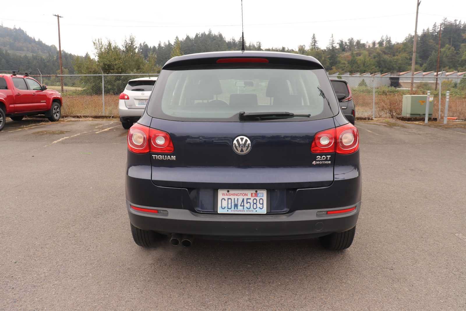 Used 2011 Volkswagen Tiguan S AWD/4WD image 6