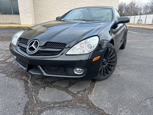 Used 2009 Mercedes-Benz SLK 300 image 1