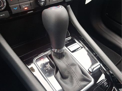 New 2026 Jeep Compass Latitude AWD/4WD image 11