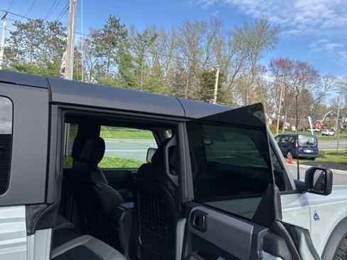 Used 2022 Ford Bronco Black Diamond image 19