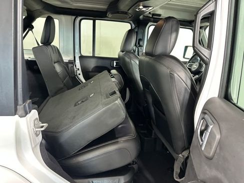 Used 2023 Jeep Wrangler Unlimited Sahara w/ Cold Weather Group image 27