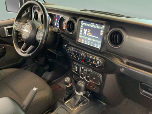 Used 2021 Jeep Gladiator Sport AWD/4WD image 37