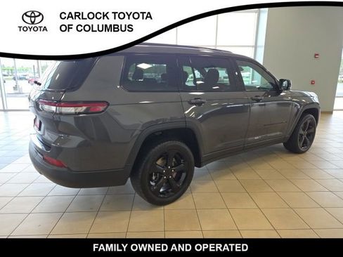 Used 2023 Jeep Grand Cherokee L Laredo image 7