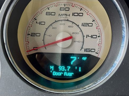 Used 2013 Dodge Challenger R/T image 15