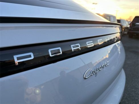 Used 2021 Porsche Cayenne Coupe image 44