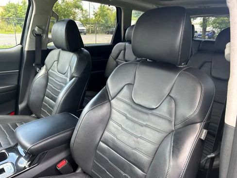 Certified 2024 Kia Telluride SX Prestige AWD/4WD image 8