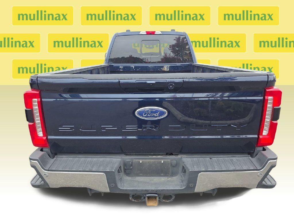 Used 2025 Ford F350 Lariat w/ Lariat Ultimate Package AWD/4WD image 5