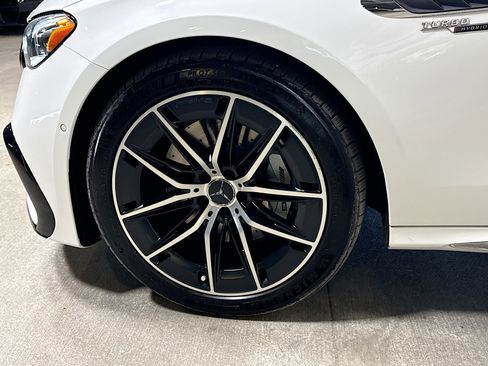 Used 2025 Mercedes-Benz E 53 AMG e 4MATIC Sedan image 41