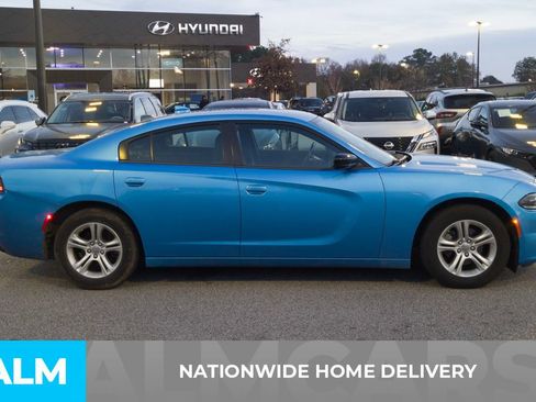 Used 2023 Dodge Charger SXT image 5