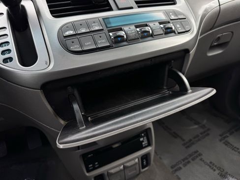 Used 2010 Honda Odyssey EX-L image 11