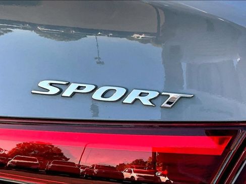 Used 2024 Honda Civic Sport image 24