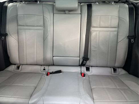 Used 2020 Land Rover Range Rover Evoque SE image 20